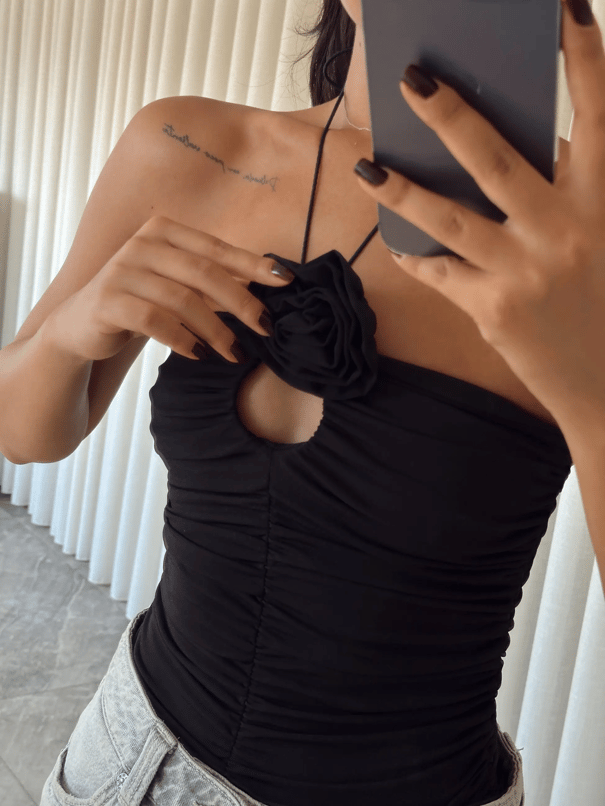 Milla Gül Detay Boyundan Bağlamalı Bodysuit Siyah - Siyah