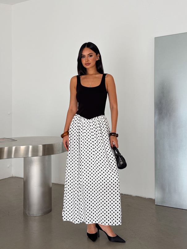 Eteği Puantiyeli Sıfır Kol Elbise - Beyaz