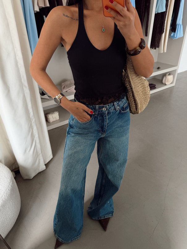 Etek Ucu Dantelli Crop -Siyah