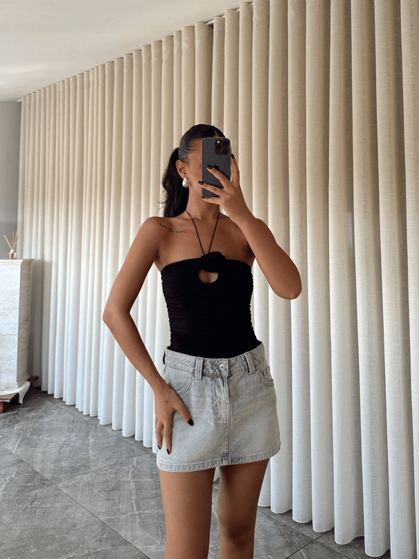 Milla Gül Detay Boyundan Bağlamalı Bodysuit Siyah - Siyah