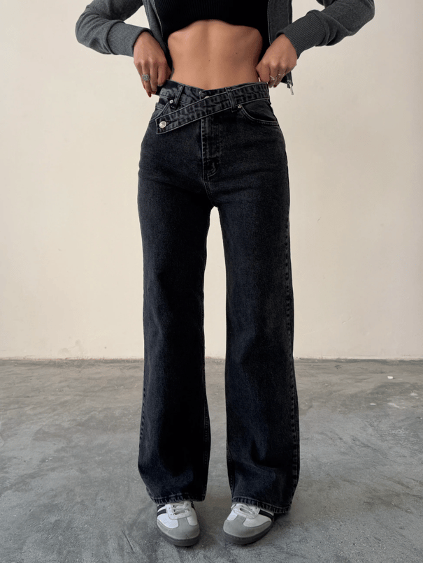 Kuşak Detaylı Jean - Siyah