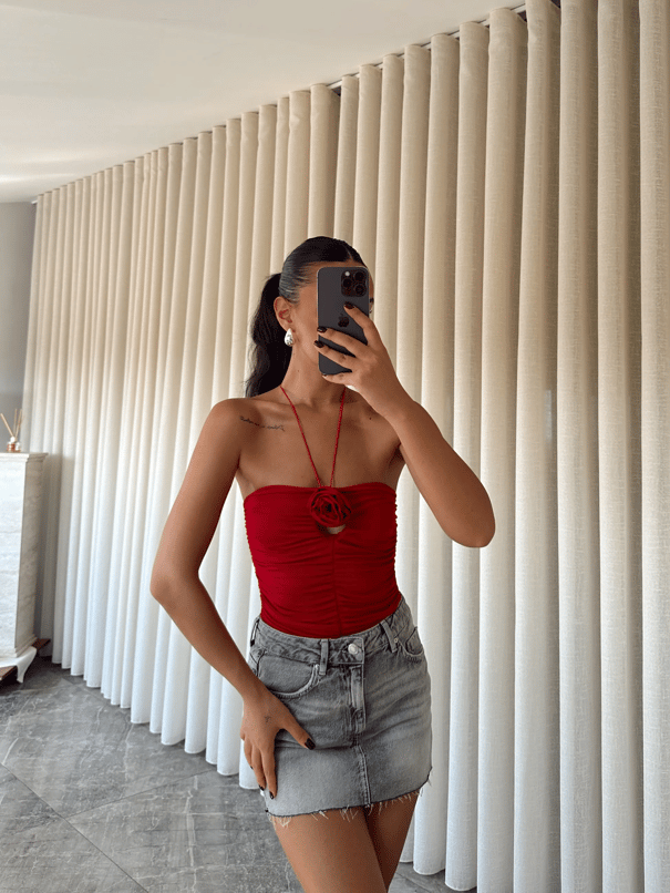 Milla Gül Detay Boyundan Bağlamalı Bodysuit Kırmızı - Kırmızı