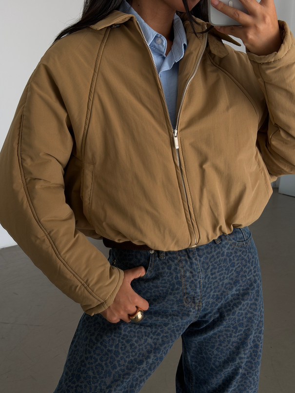 Dikiş Detaylı Crop Şişme Mont - Camel