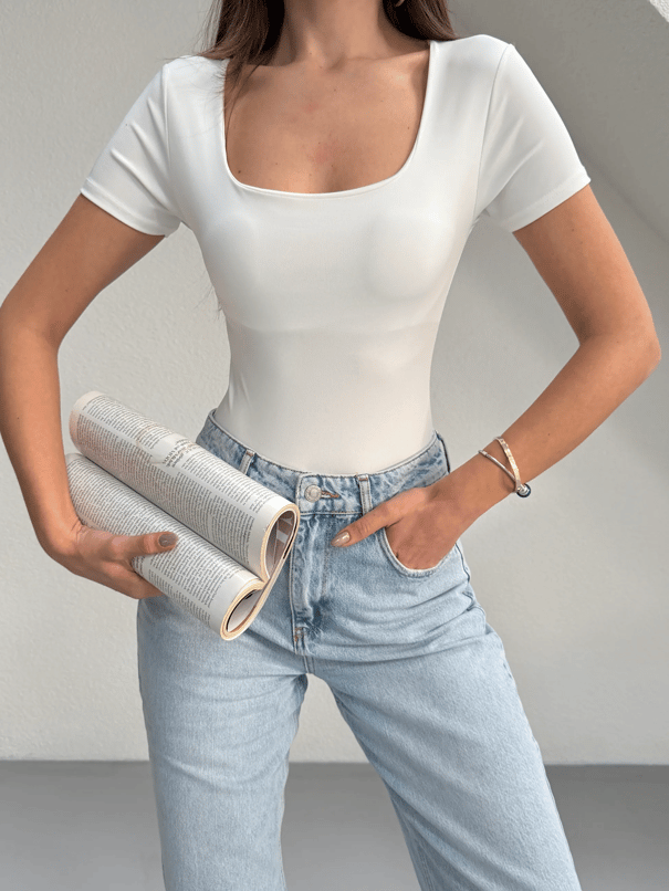 Kare Yaka Kısa Kol Bodysuit - Beyaz