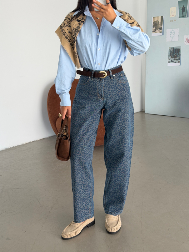 Leopar Desenli Barrel Jean - Mavi