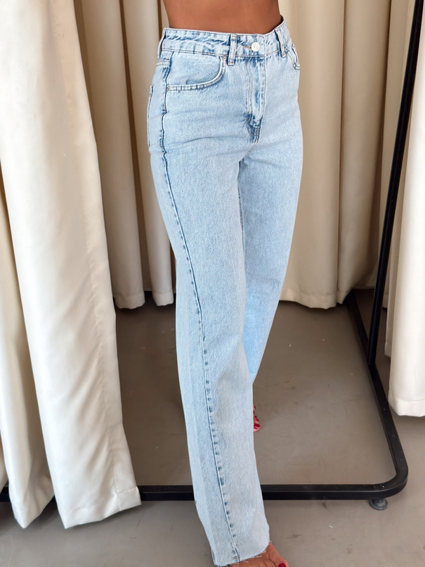 Klasik Model Kesik Paça Jean - Buz Mavi