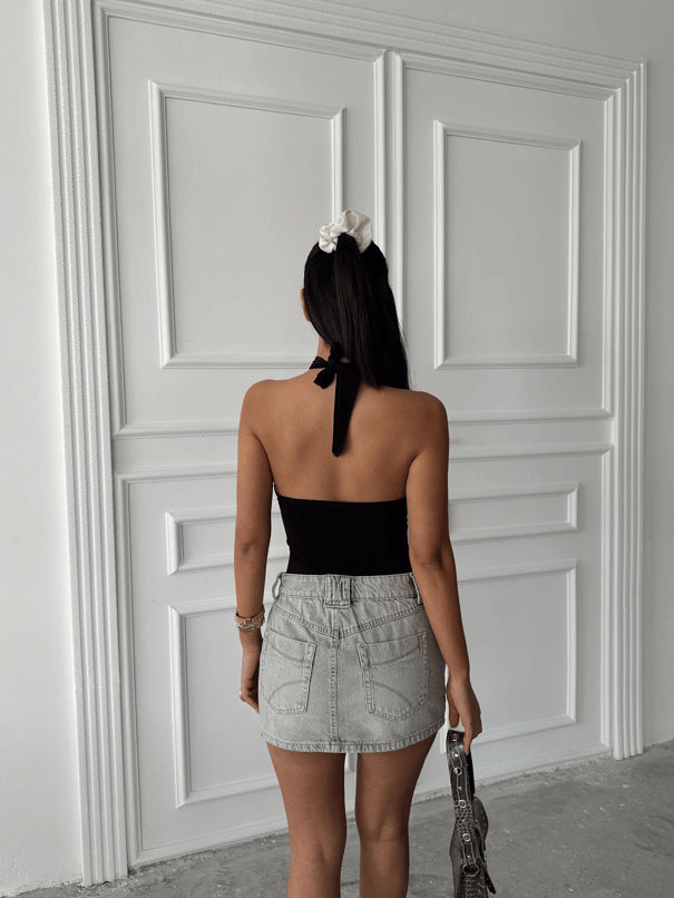 Belinde Boyundan Bağlamalı Bodysuit Siyah - Siyah