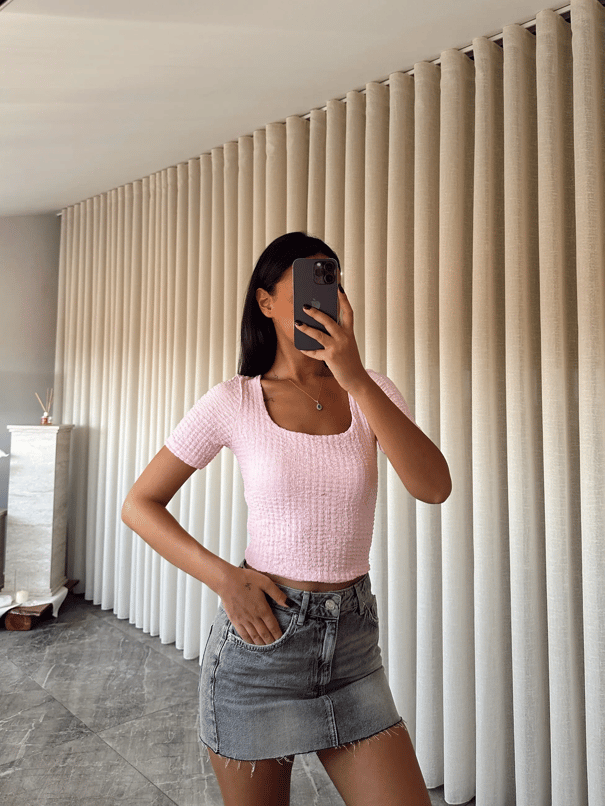 Kare Yaka Kabartmalı Crop - Pembe