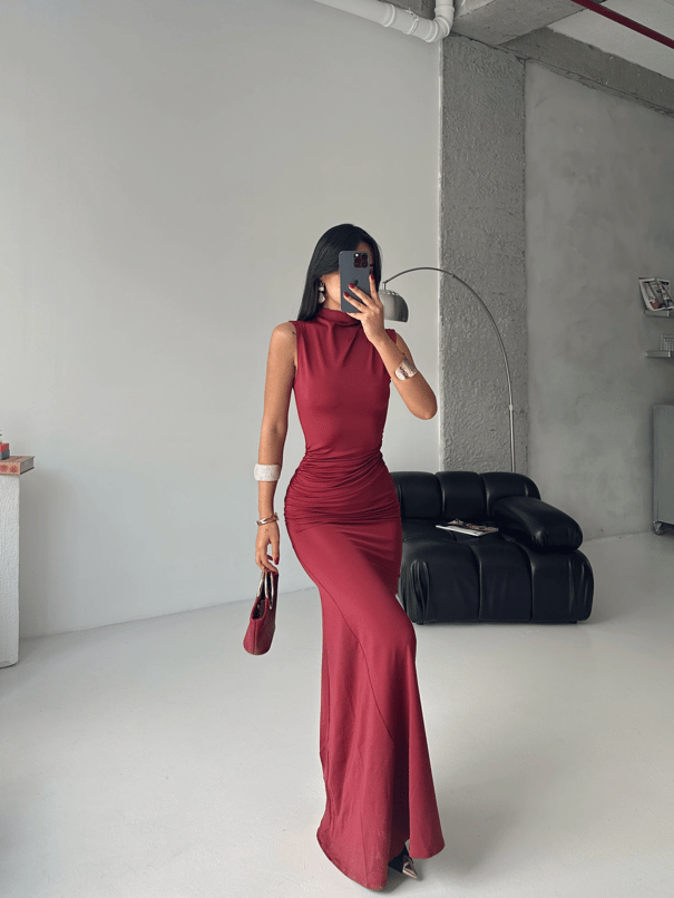 Kolsuz Drapeli Maxi Elbise - Bordo
