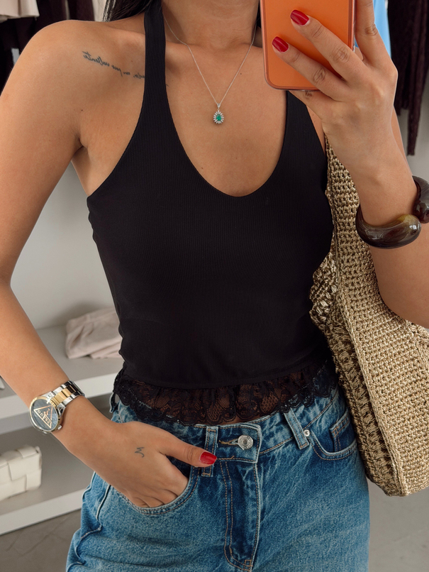 Etek Ucu Dantelli Crop -Siyah