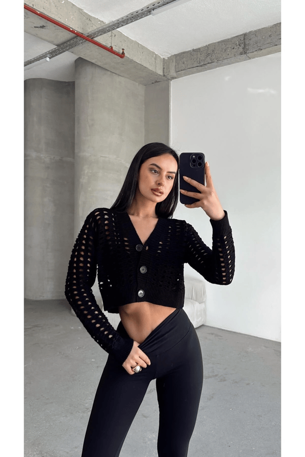 Delik Detaylı Crop Hırka Siyah - Siyah