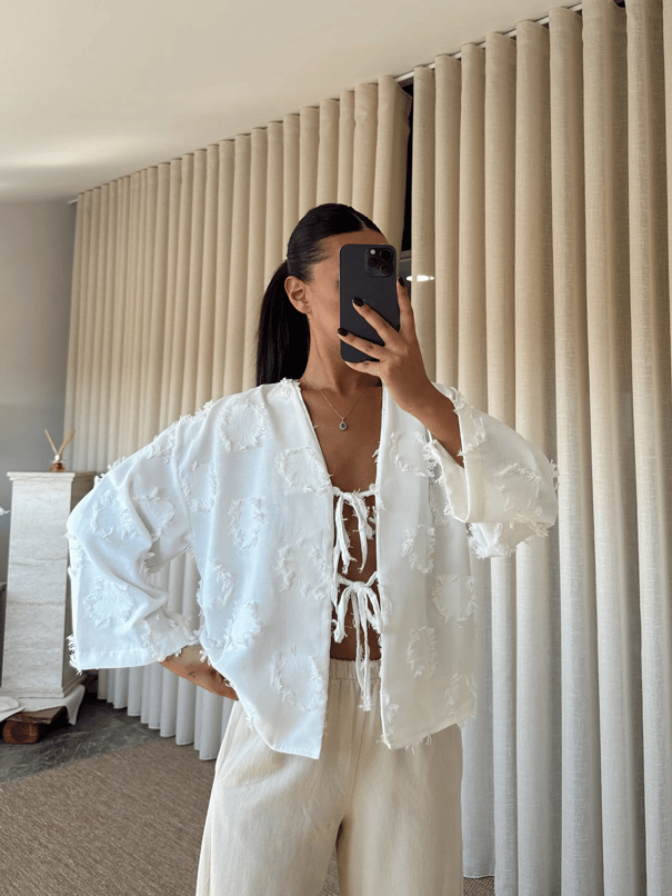 Püskül Detaylı Bağlamalı Kimono - Beyaz