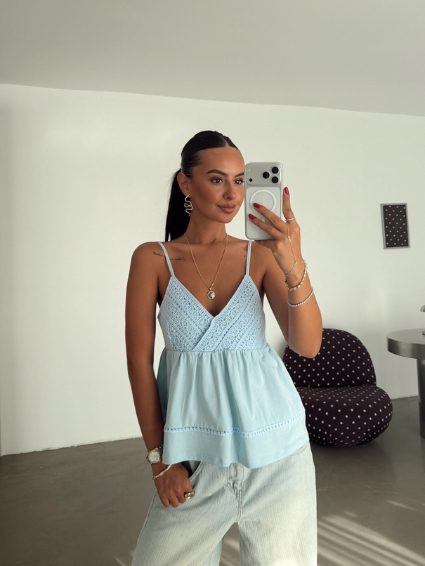 Örgü Detaylı Askılı Bluz - Mavi