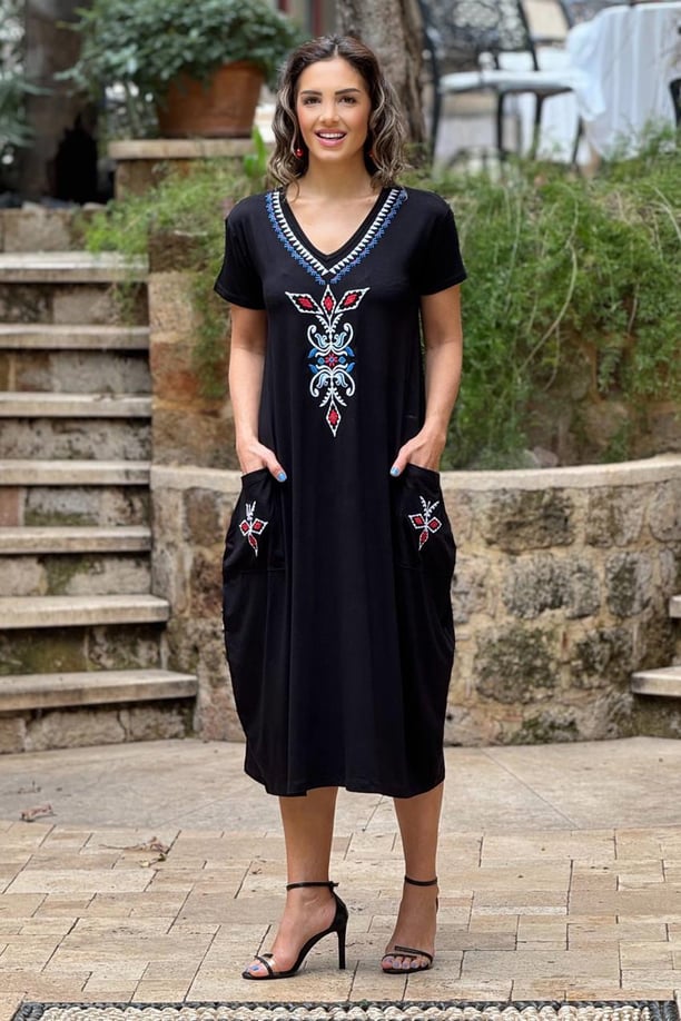 Siyah Harput Nakışlı Elbise