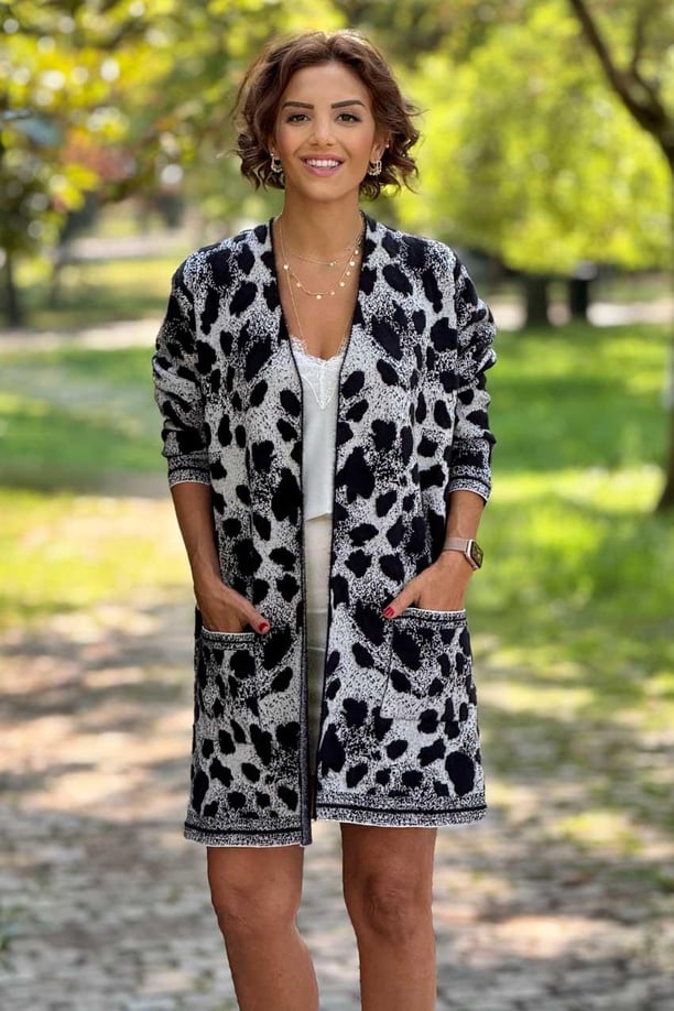 Siyah Leopar Desenli Yünlü Hırka