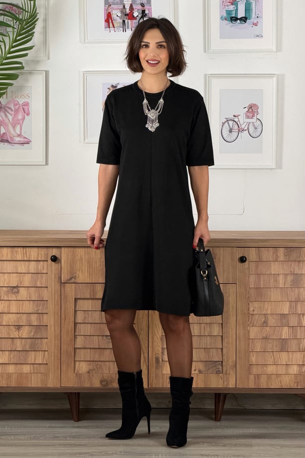 Siyah Renk Düz Triko Elbise