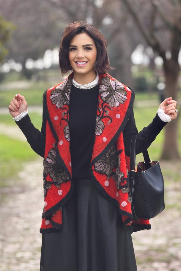 Turuncu Renk Çiçekli Yün Yelek