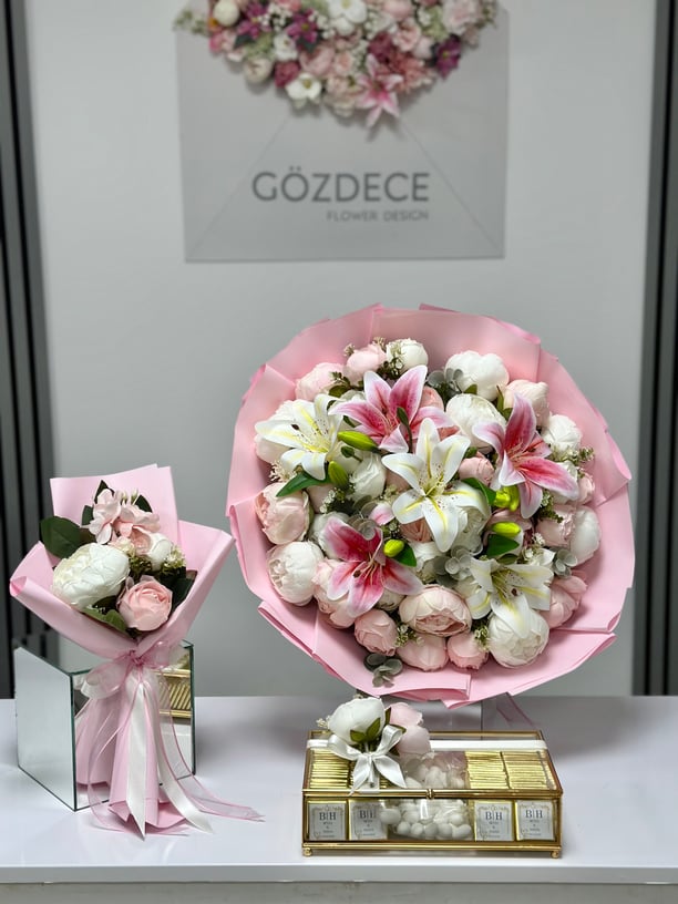 Soft Pembe Krem Tonlu Yapay Çiçek Seti | 80 Madlen + Anne Çiçekli