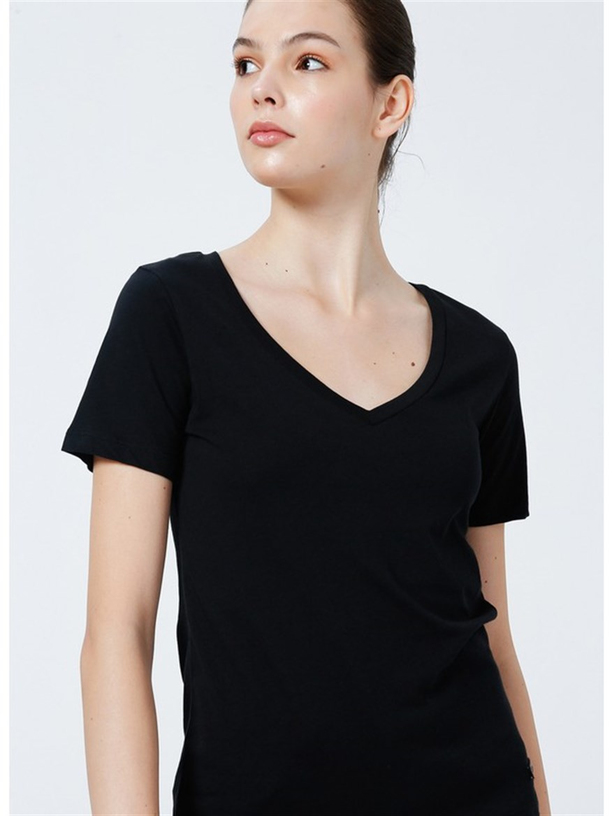 Carole Kadın V Yaka T-Shirt Siyah