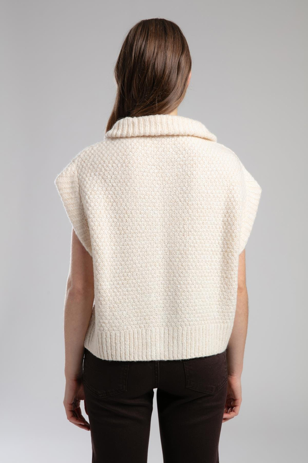 CELINA KADIN DİK YAKA YELEK