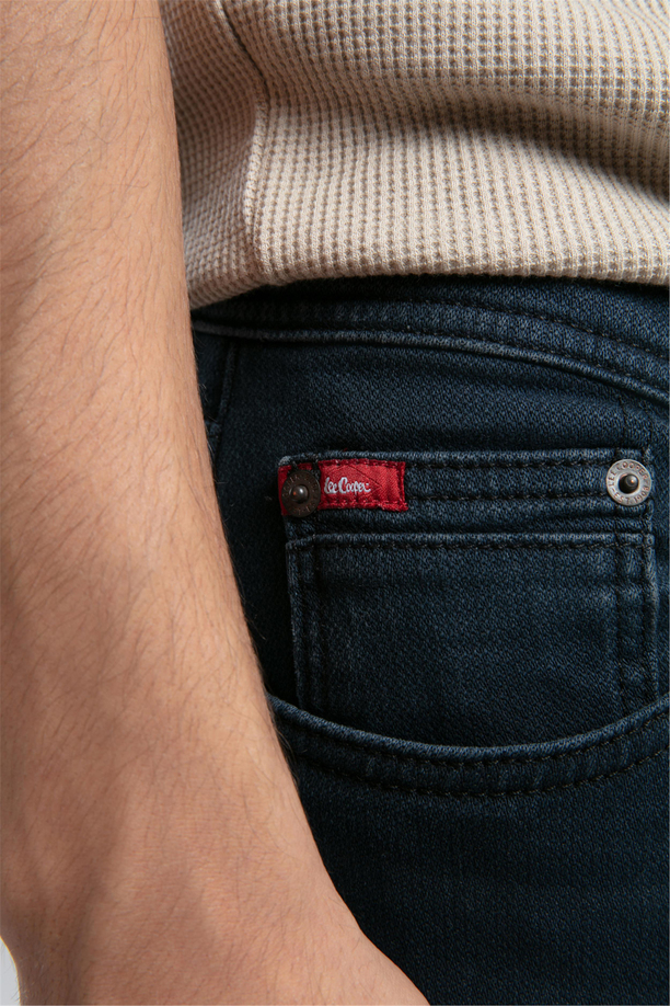 Jagger Normal Bel Dar Kesim Düz Paça Mavi Erkek Jean Pantolon