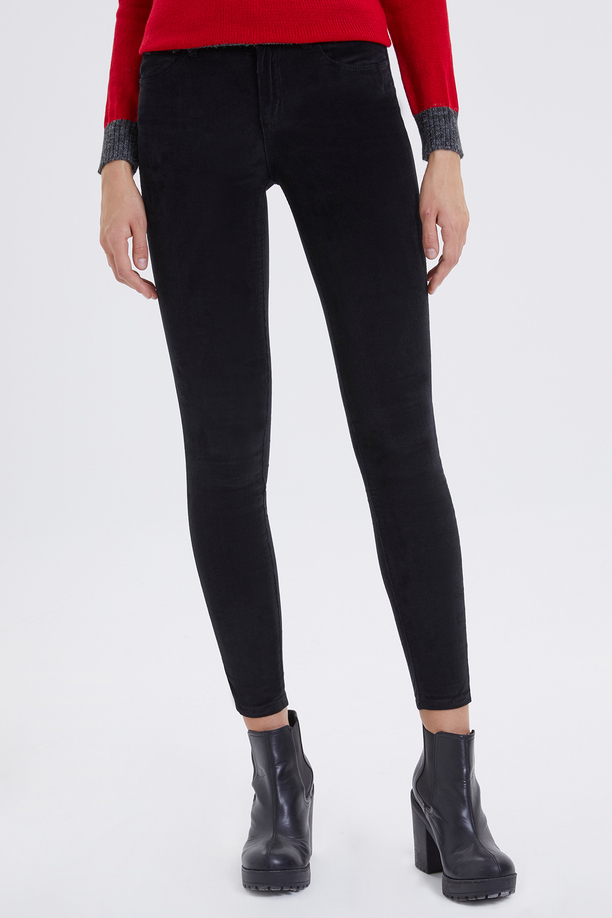 Jamy Yüksek Bel Dar Kesim Çok Dar Paça Siyah Kadın Pantolon