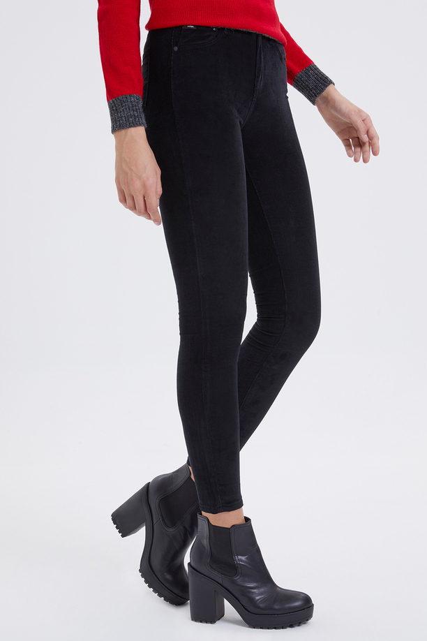 Jamy Yüksek Bel Dar Kesim Çok Dar Paça Siyah Kadın Pantolon