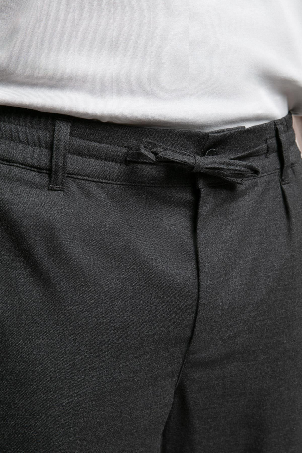 Matteos Orta-Yüksek Bel Bol Düz Kesim Düz Paça Gri Erkek Pantolon