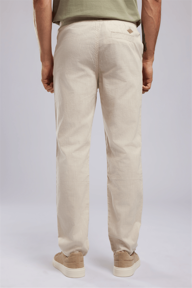 New Erkek Regular Straight Fit Pantolon Beyaz