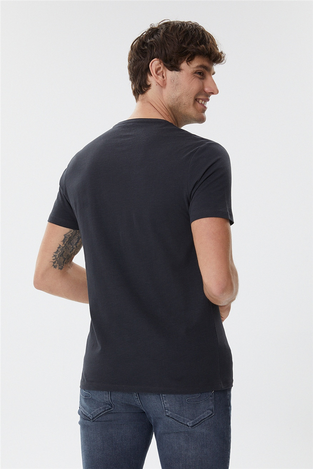 NOTHING ERKEK O YAKA T-SHIRT