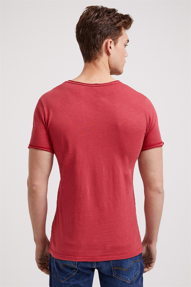 RACE ERKEK KESİKLİ O YAKA T-SHIRT