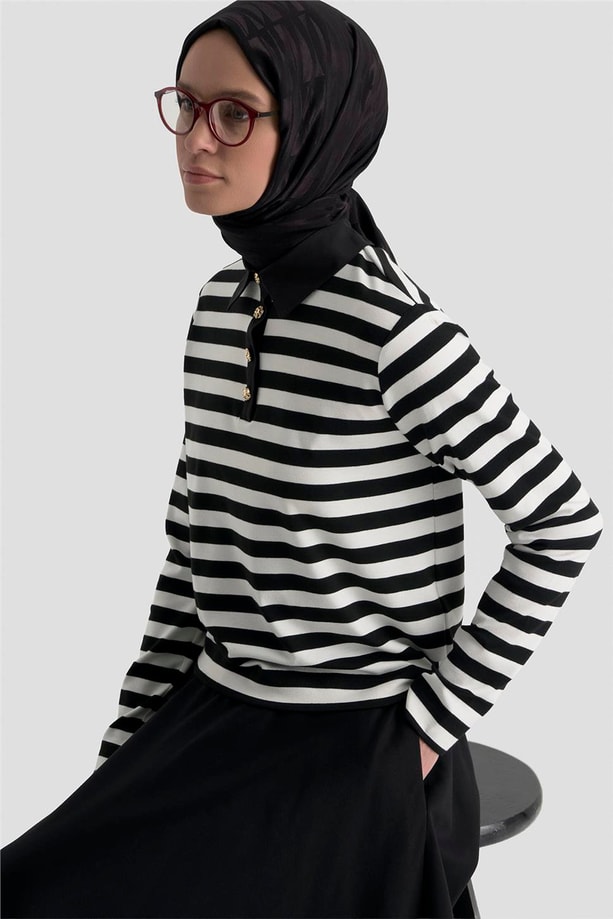 Çizgili Yakalı Badi Beyaz