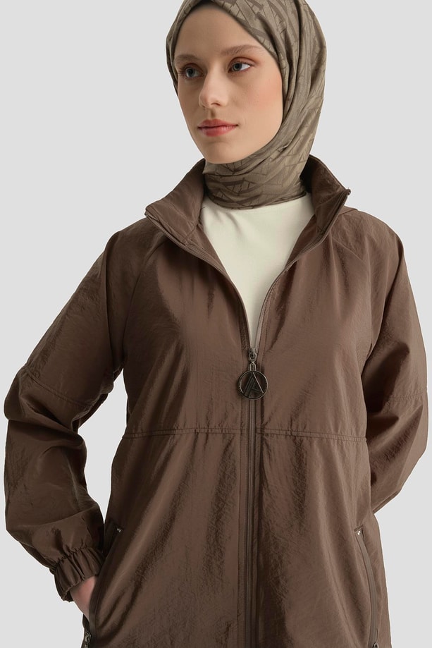 Kapüşonlu Yağmurluk Acı Kahve