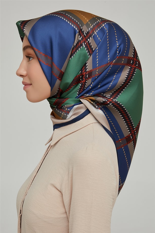 Armine Sura İpek Eşarp 21Ka8640 34