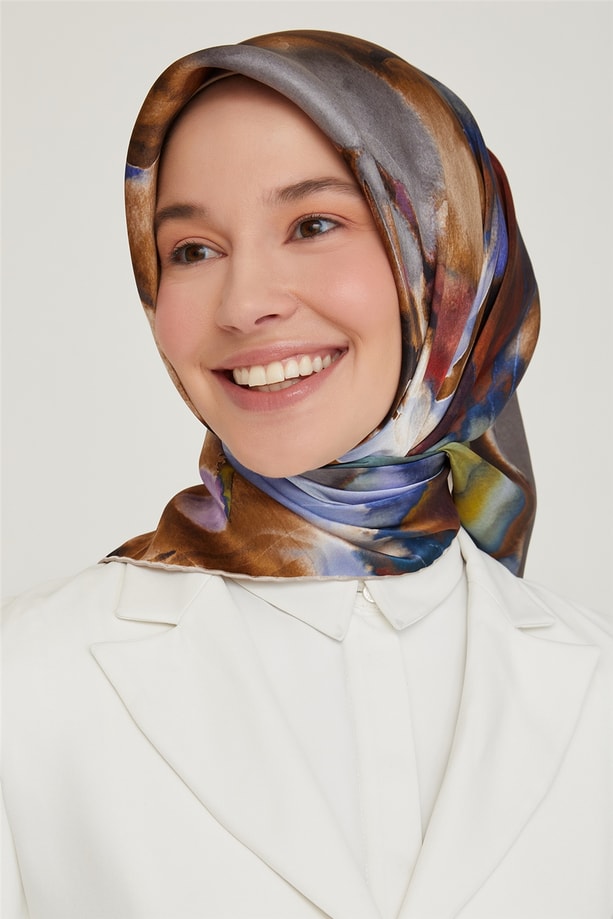 Armine Sura İpek Eşarp 21Ka8641 39