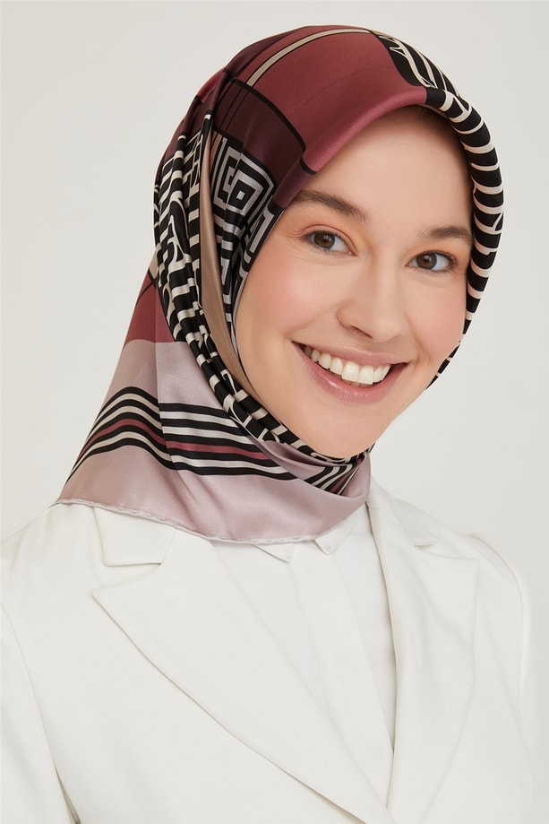 Armine Sura İpek Eşarp 21Ka8647 35