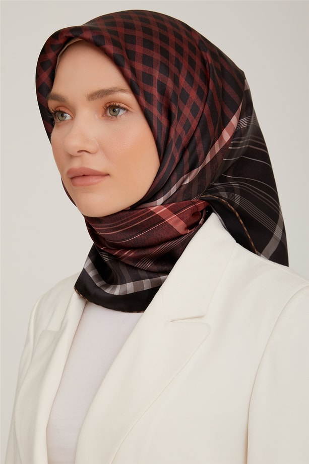 Armine Sura İpek Eşarp 22Ka8824 33