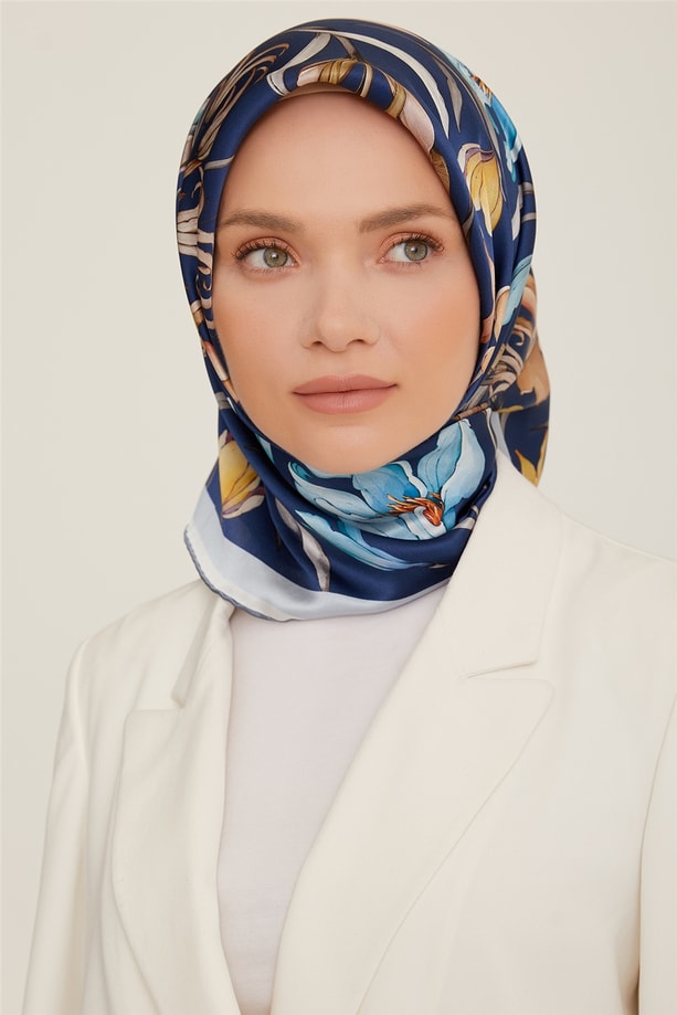 Armine Sura İpek Eşarp 22Ka8825 39