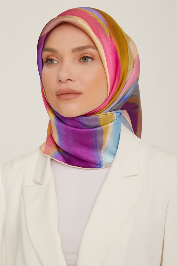 Armine Sura İpek Eşarp 22Ka8826 01