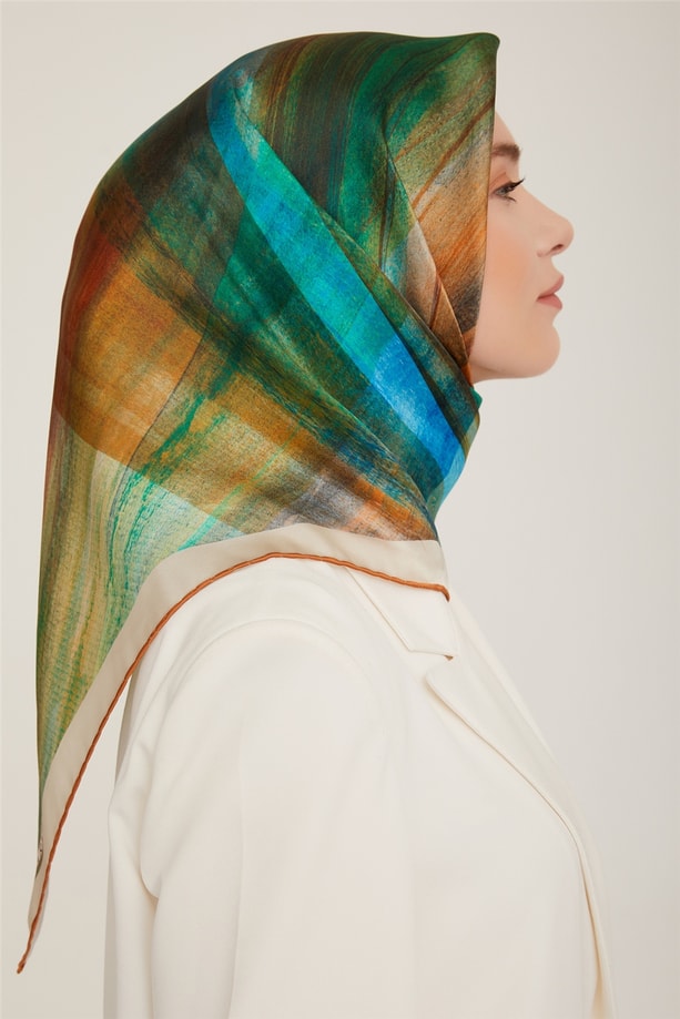 Armine Sura İpek Eşarp 22Ka8835 07