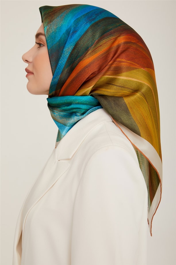 Armine Sura İpek Eşarp 22Ka8835 07