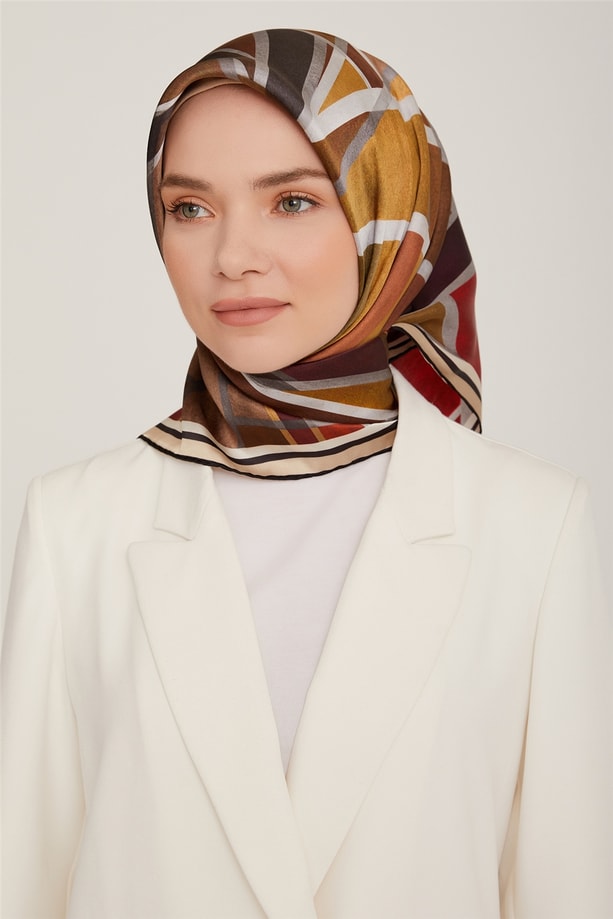 Armine Sura İpek Eşarp 22Ka8843 37