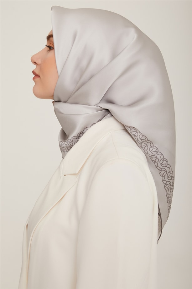 Armine Sura İpek Eşarp 22Ka8855 36