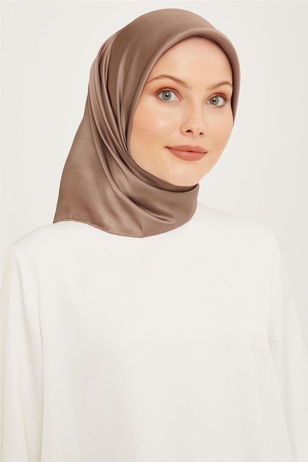 Armine Sura Eşarp 22Ya0010 131 32