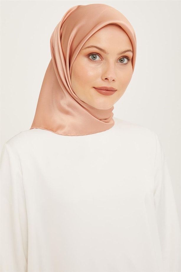 Armine Sura Eşarp 22Ya0010 131 121