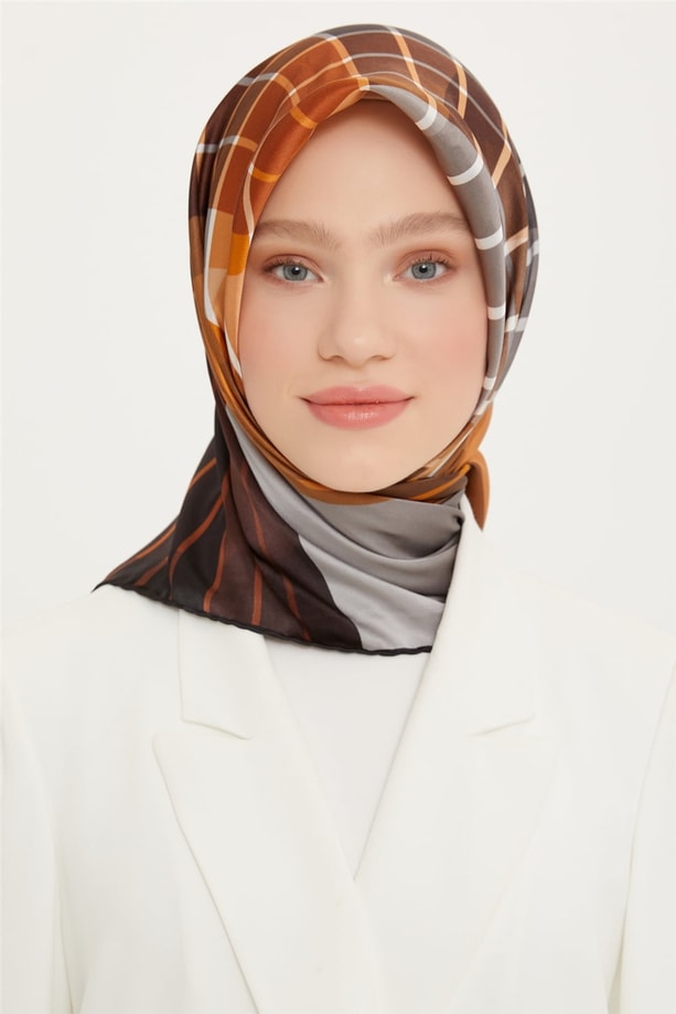 Armine Sura İpek Eşarp 22Ya8711 07