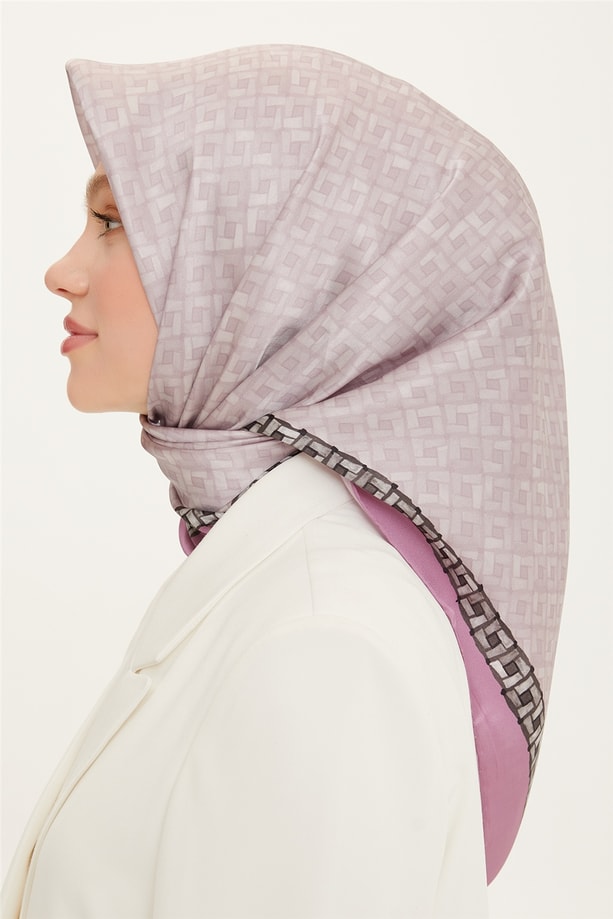 Armine Sura İpek Eşarp 22Ya8758 38