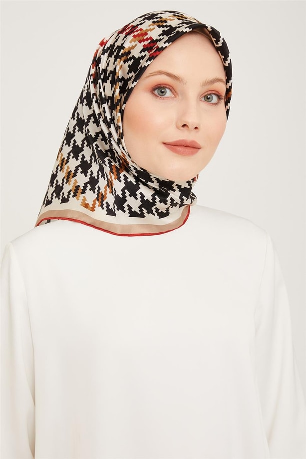 Armine Sura İpek Eşarp 23Ka9000 01