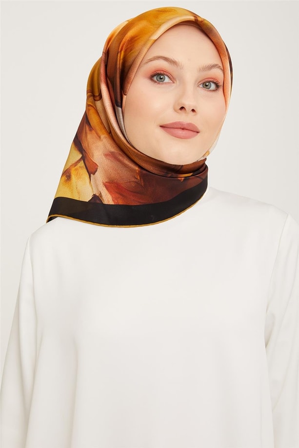 Armine Sura İpek Eşarp 23Ka9014 38