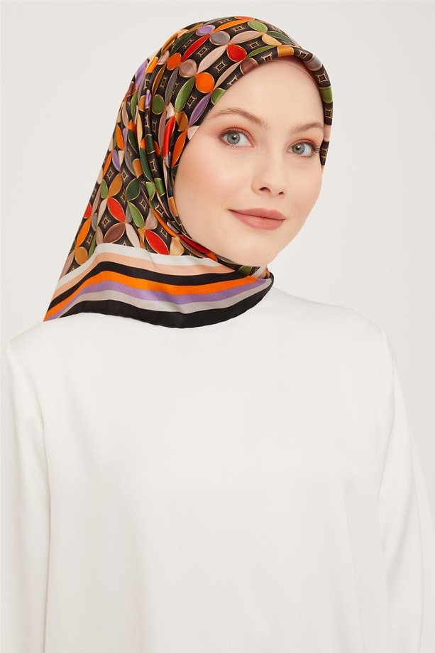 Armine Sura İpek Eşarp 23Ka9036 33